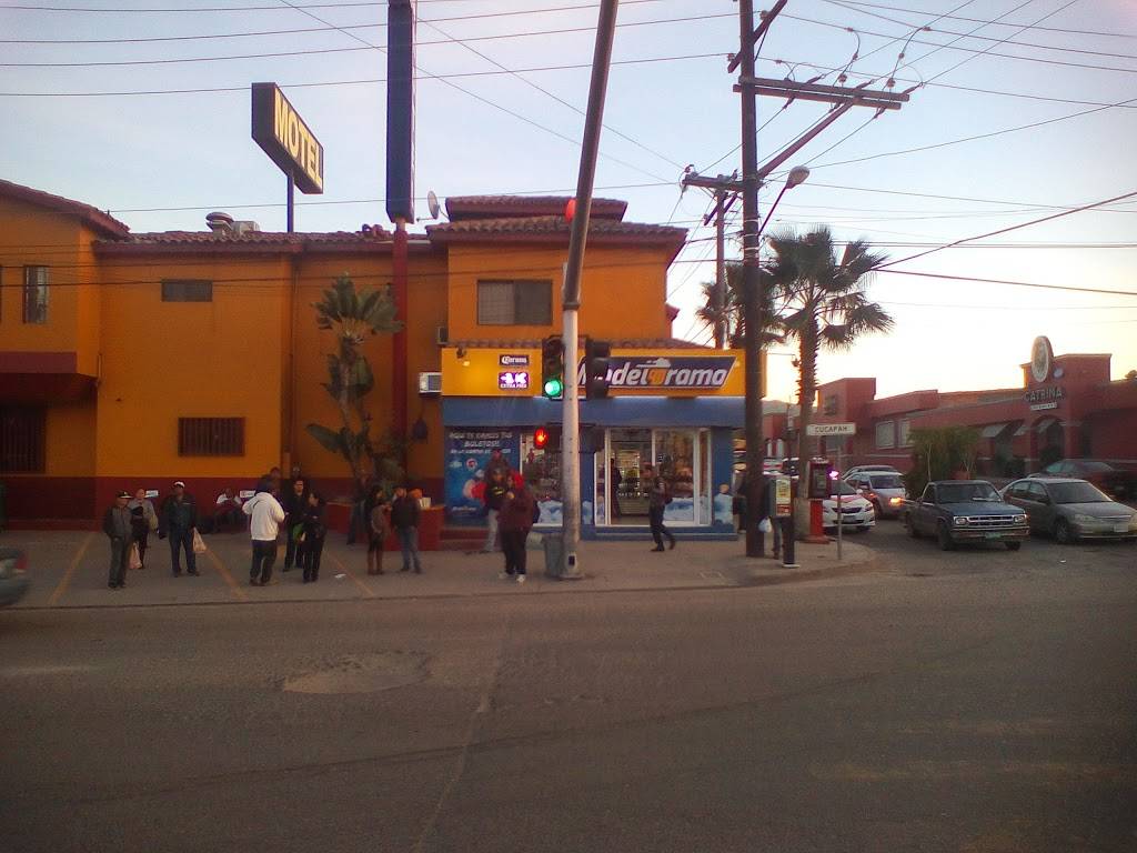 TIJUANA 100 | restaurant | AV. 20 DE Noviembre , 2400, Lomas DE Matamoros, Tijuana, Lomas del Matamoros, 22206 Tijuana, B.C., Mexico | 016646526226 OR +52 664 652 6226