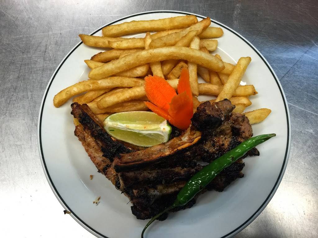 Simply Delicious Restaurant & Banquet Centre | restaurant | 7850 Woodbine Ave, Markham, ON L3R 4S1, Canada | 9057520353 OR +1 905-752-0353