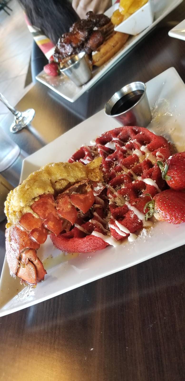 Luxe Restaurant & Lounge | restaurant | 709 E Market St #205, Greensboro, NC 27401, USA | 3366174041 OR +1 336-617-4041