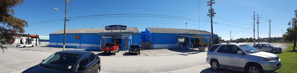 Paradise Restaurant | restaurant | 2101 Paris Rd, New Orleans, LA 70129, USA | 5042778054 OR +1 504-277-8054