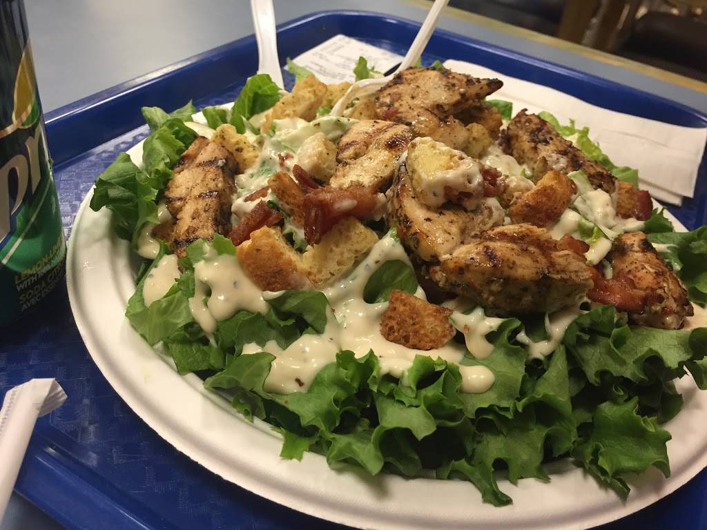 T.C.s Burgers | restaurant | 15198 Yonge St, Aurora, ON L4G 1L9, Canada | 9058411380 OR +1 905-841-1380