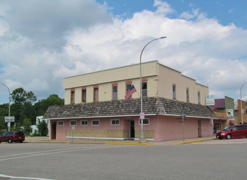 Village Inn | restaurant | 104 E 2nd St, Westfield, WI 53964, USA | 6082962888 OR +1 608-296-2888