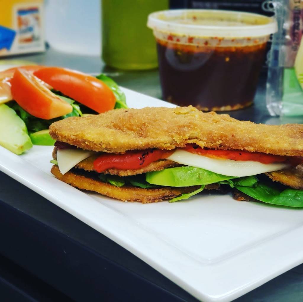 La Campana Restaurant | restaurant | 81 E Main St, Walden, NY 12586, USA | 8457134820 OR +1 845-713-4820