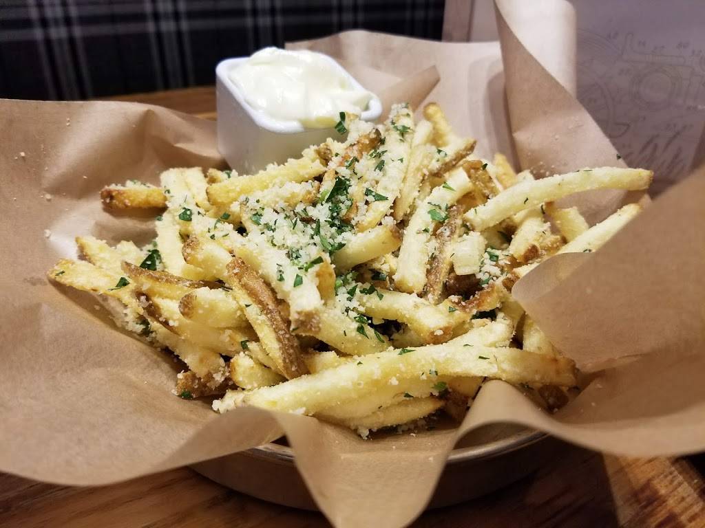 Truland Burgers & Greens | restaurant | 7332 N Oracle Rd, Tucson, AZ 85704, USA | 5203952975 OR +1 520-395-2975