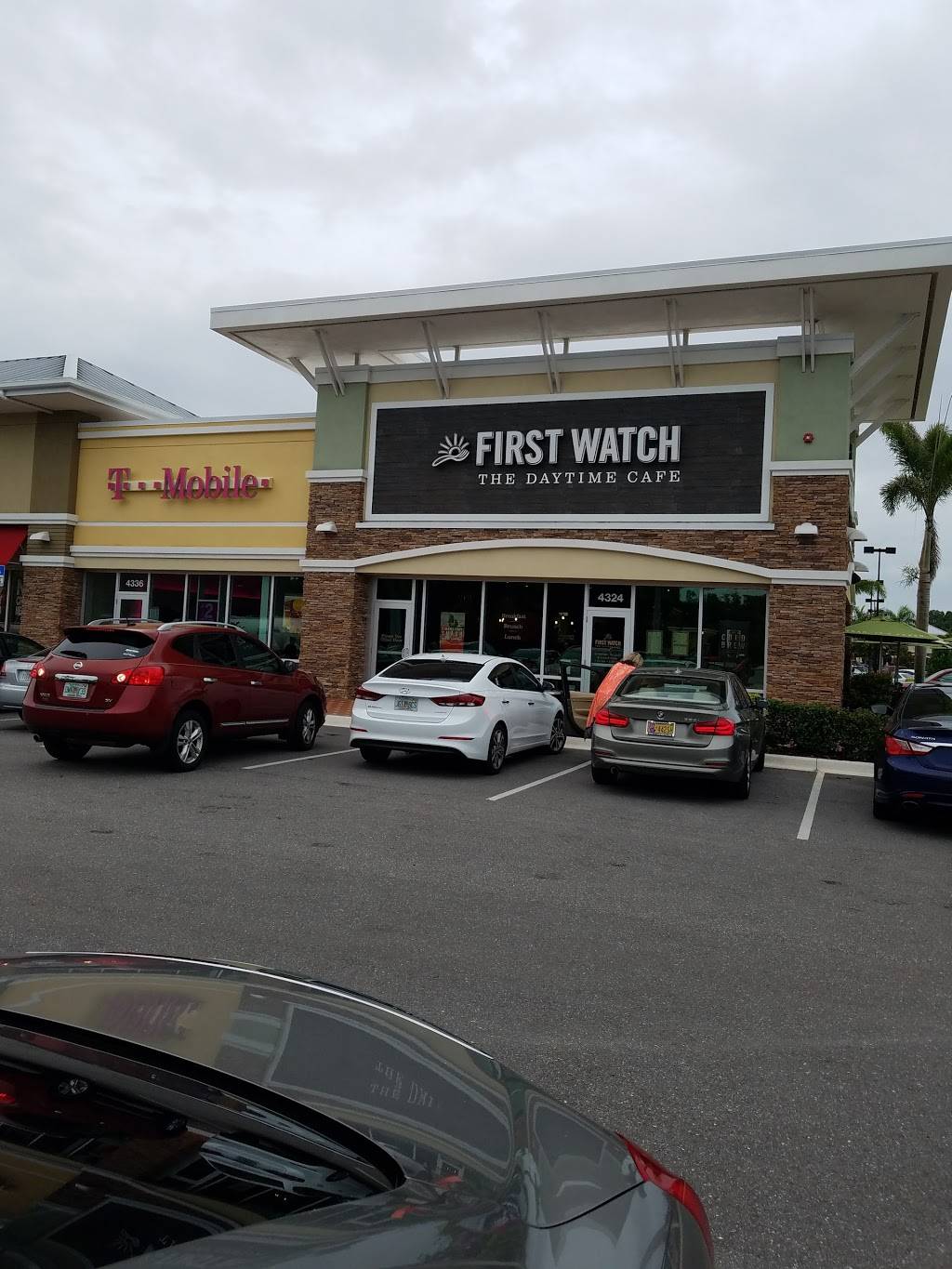 First Watch - Lockwood Ridge | restaurant | 4324 53rd Ave E, Bradenton, FL 34203, USA | 9419324507 OR +1 941-932-4507