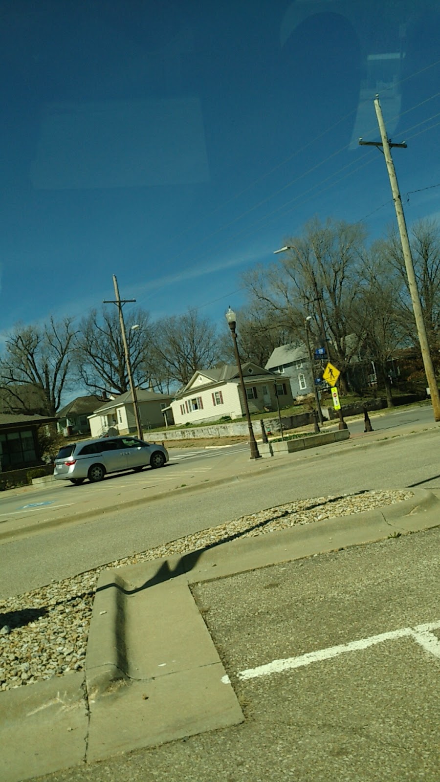 Gambinos Pizza | meal delivery | 1401 US-24, Wamego, KS 66547, USA | 7854567777 OR +1 785-456-7777