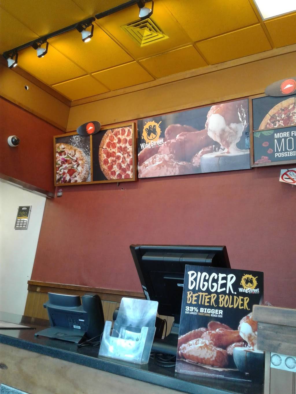 Pizza Hut | restaurant | 47 W 79th St, Chicago, IL 60620, USA | 7732244440 OR +1 773-224-4440