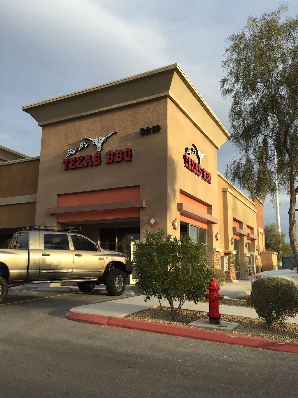 Big Bs Texas BBQ | restaurant | 3019 St Rose Pkwy #130, Henderson, NV 89052, USA | 7022606327 OR +1 702-260-6327