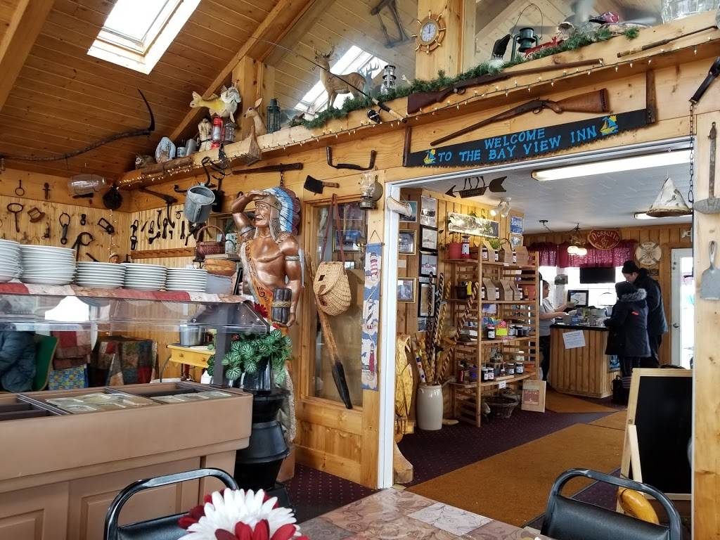 Epoufette Bayview Inn Inc | restaurant | W5961 US-2, Naubinway, MI 49762, USA | 9062920061 OR +1 906-292-0061