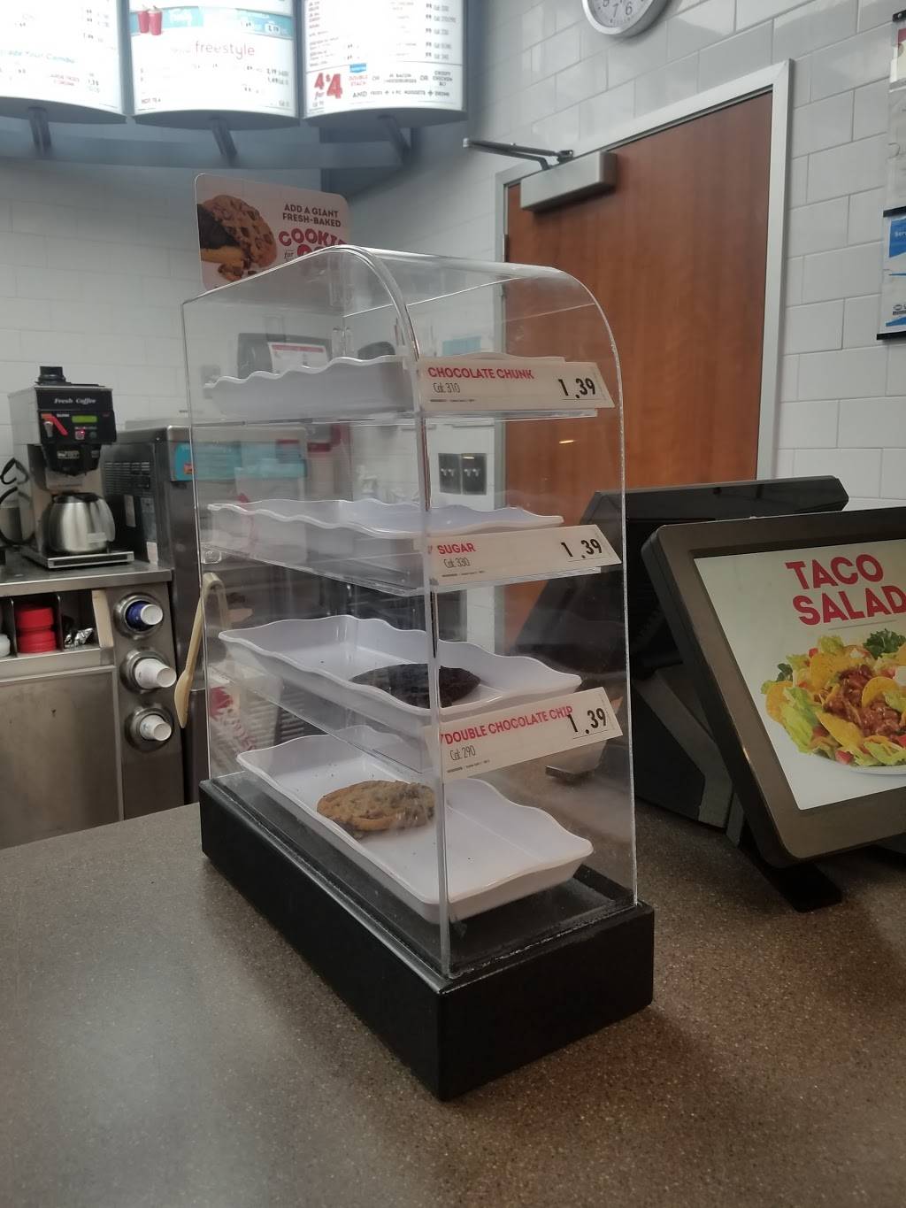 Wendys | restaurant | 2096 Metropolitan Pkwy SW, Atlanta, GA 30315, USA | 4047630168 OR +1 404-763-0168