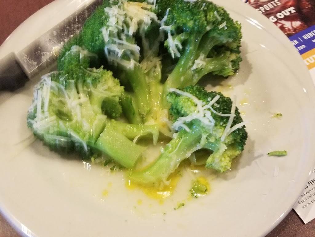 TJ Chumps | restaurant | 12 E Linden Ave, Miamisburg, OH 45342, USA | 9378594000 OR +1 937-859-4000