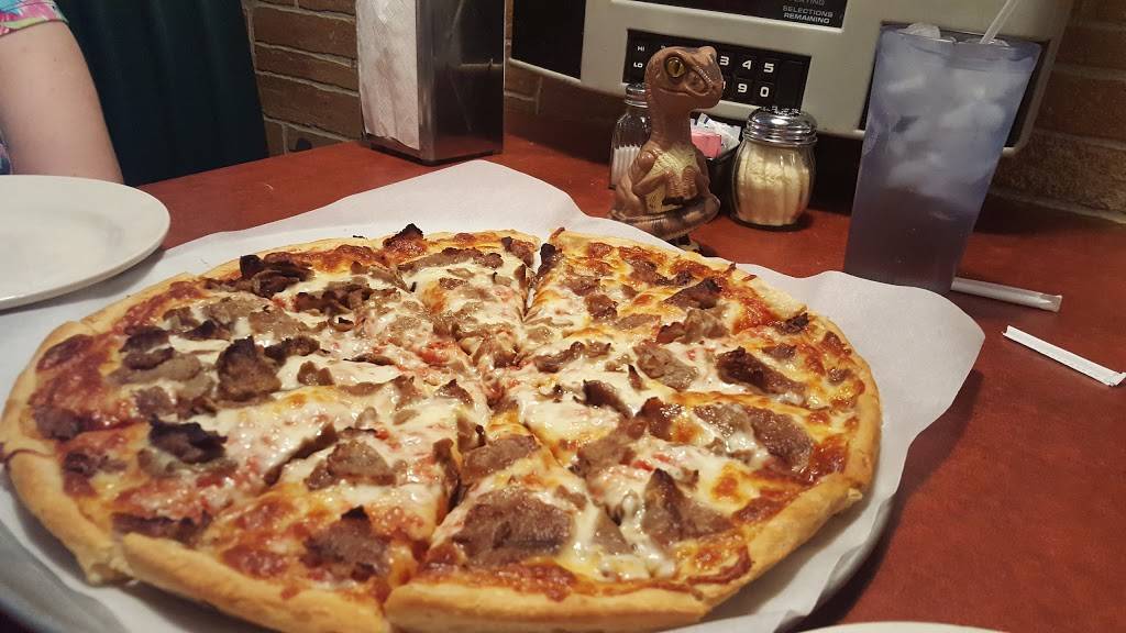 Calas Pizzeria | restaurant | 31800 Vine St, Willowick, OH 44095, USA | 4409445544 OR +1 440-944-5544