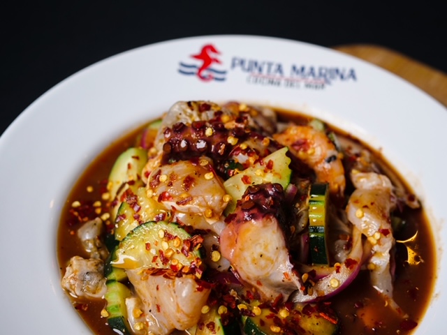 Punta Marina | restaurant | 1241 W Memory Ln, Santa Ana, CA 92706, USA | 7148844588 OR +1 714-884-4588