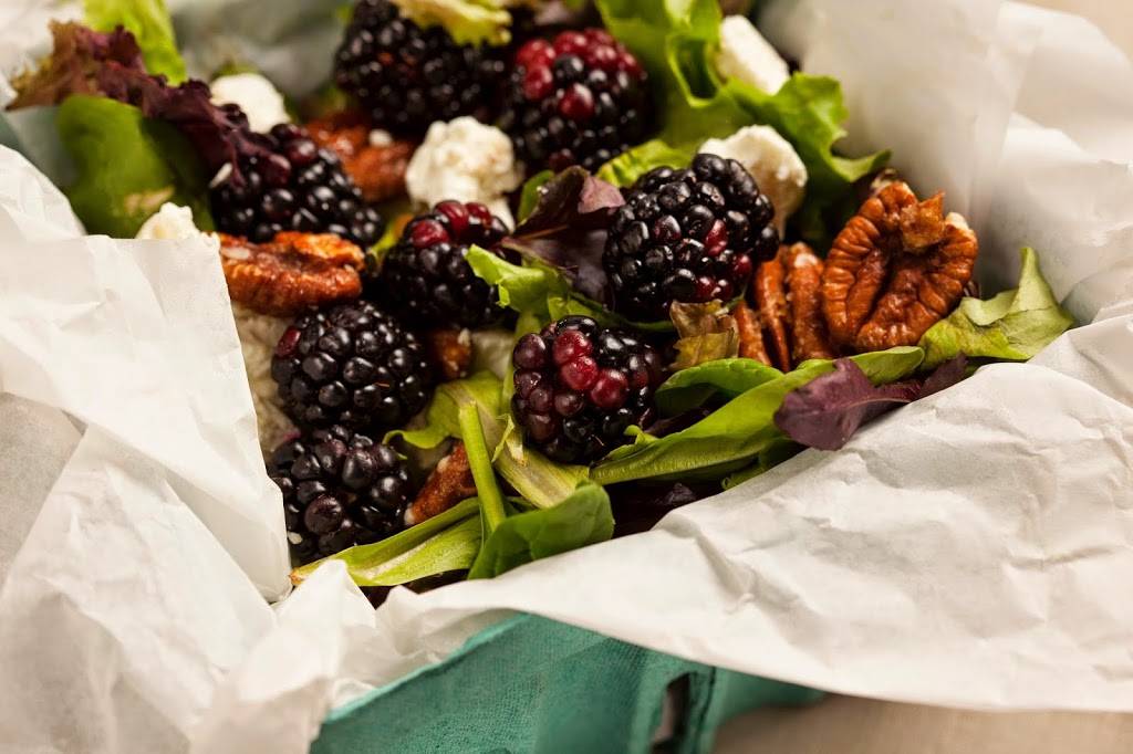 Blackberry Market | cafe | 401 N Main St, Glen Ellyn, IL 60137, USA | 6304749149 OR +1 630-474-9149