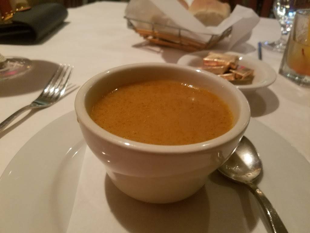 Circles | restaurant | 13002 N Dale Mabry Hwy, Tampa, FL 33618, USA | 8139690001 OR +1 813-969-0001