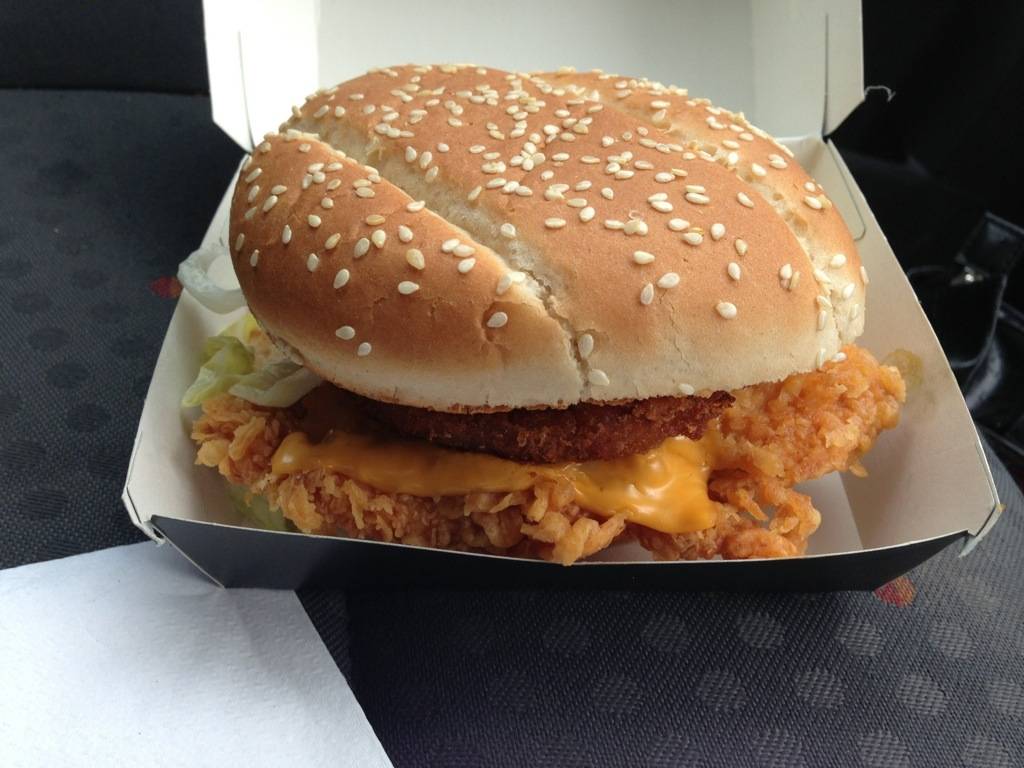 KFC | restaurant | 5925 W 3rd St, Los Angeles, CA 90036, USA | 3239314861 OR +1 323-931-4861