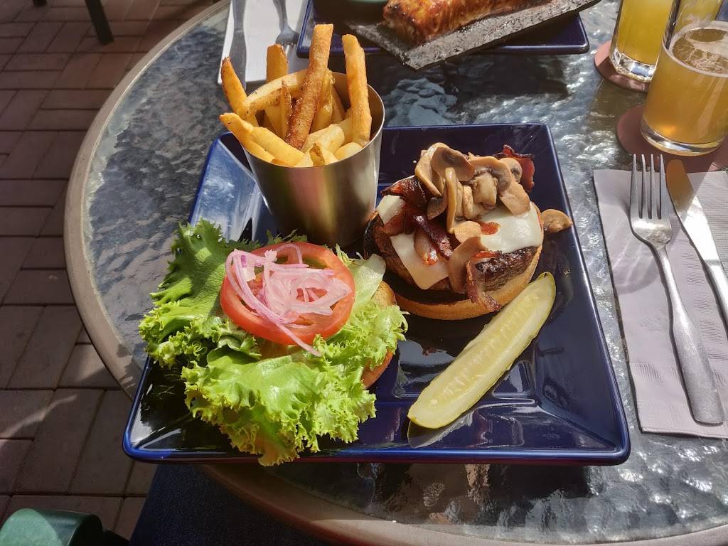 Northampton Brewery | restaurant | 11 Brewster Ct, Northampton, MA 01060, USA | 4135849903 OR +1 413-584-9903