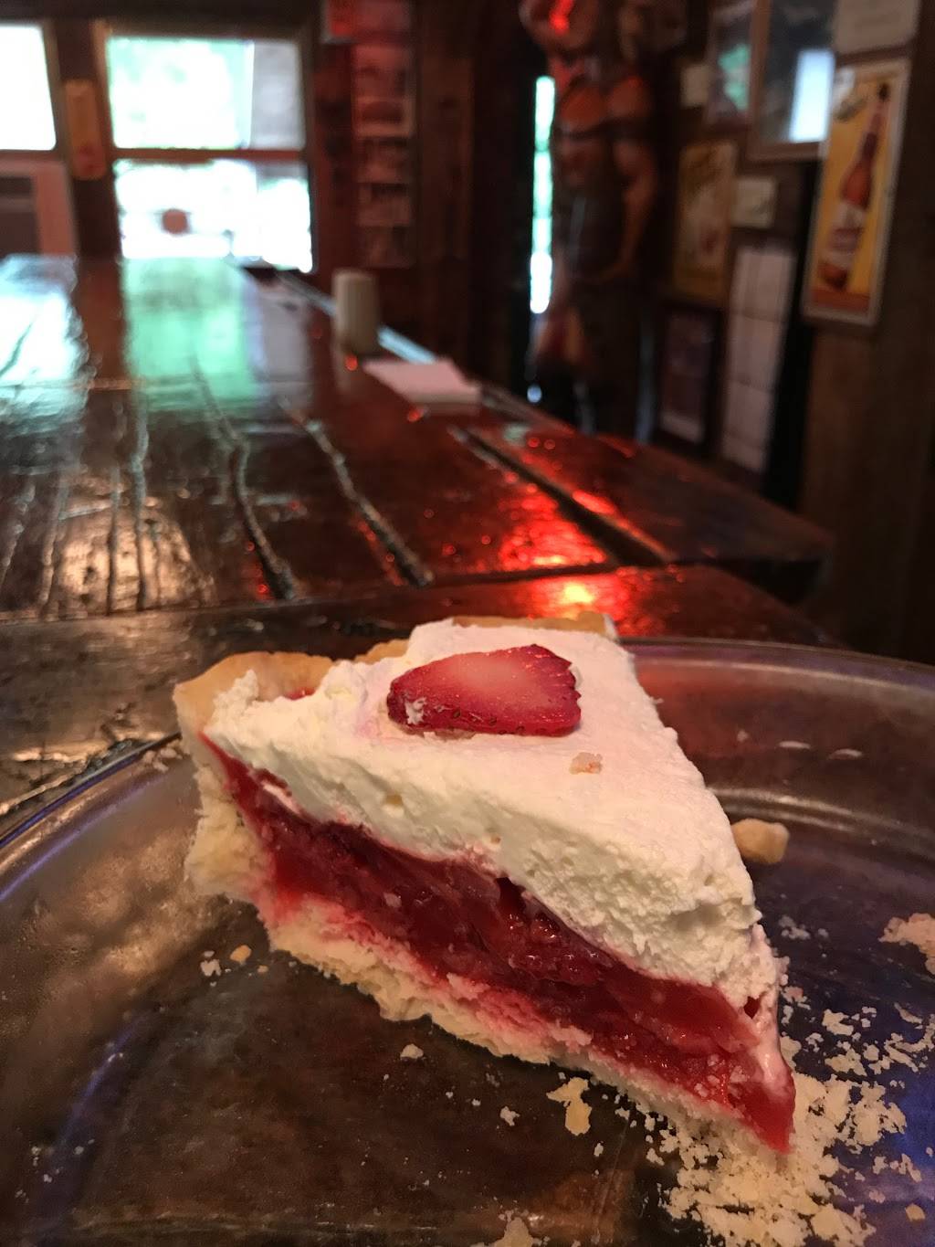 Anton’s Saloon | restaurant | 26320 County Hwy W, Benton, WI 53803, USA | 6089654881 OR +1 608-965-4881