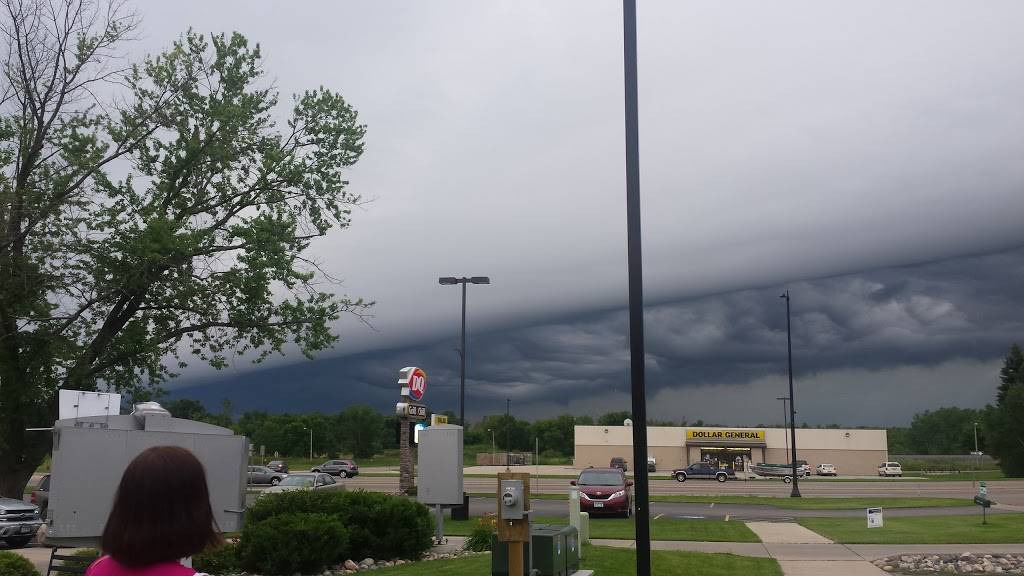 Dairy Queen Grill & Chill | restaurant | 1100 2nd Ave NE, Staples, MN 56479, USA | 2188941143 OR +1 218-894-1143