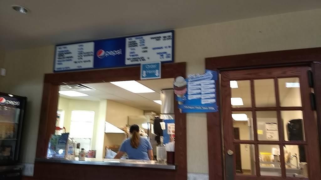 Kensington Farmhouse Grille | restaurant | 2240 W Buno Rd, Milford, MI 48380, USA | 2486848632 OR +1 248-684-8632