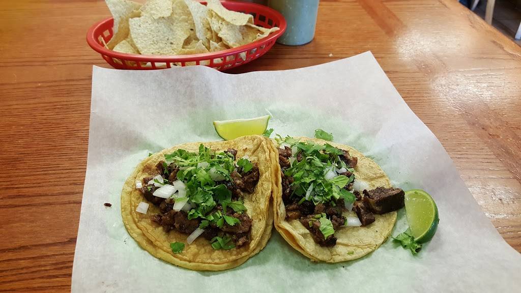 Los Girasoles | restaurant | 840 Summit St, Elgin, IL 60120, USA | 8476977733 OR +1 847-697-7733