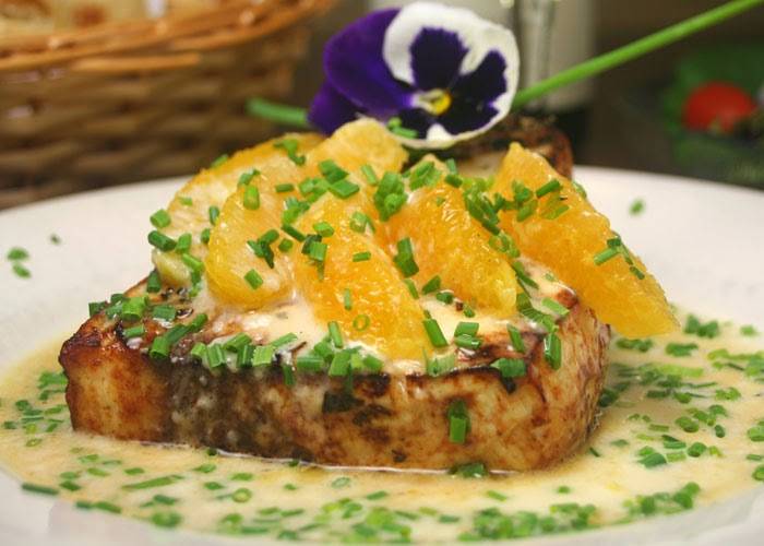 Quarterdeck | meal takeaway | 164 Main St, Falmouth, MA 02540, USA | 5085489900 OR +1 508-548-9900