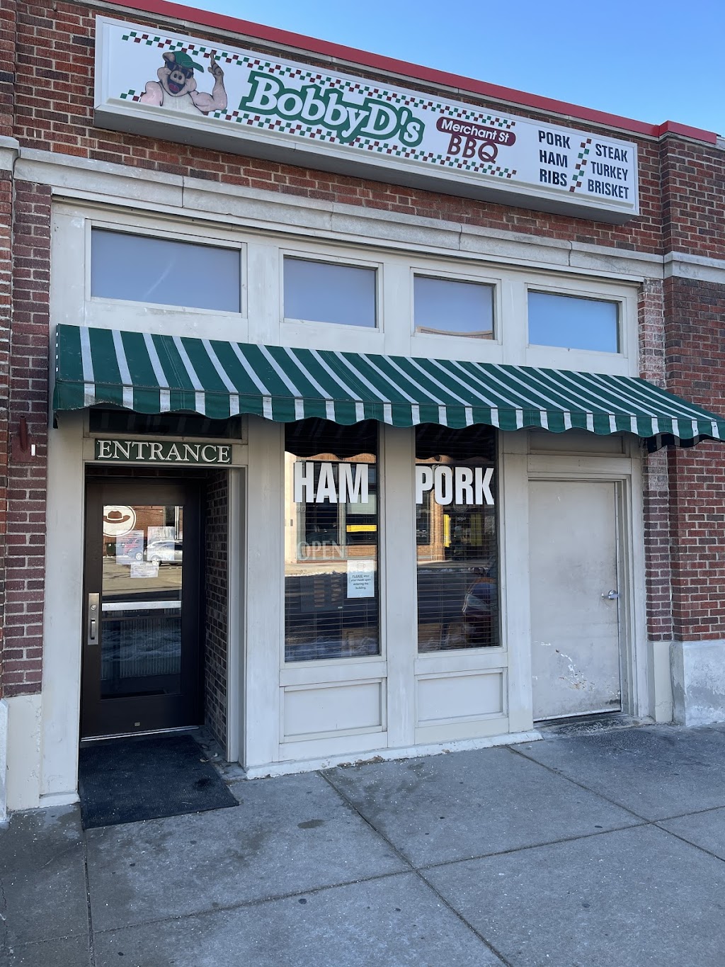 BobbyDs Merchant St BBQ | restaurant | 607 Merchant St, Emporia, KS 66801, USA | 6203421990 OR +1 620-342-1990