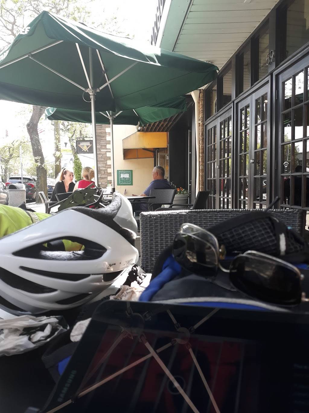 Starbucks | cafe | 59 Main St, Sayville, NY 11782, USA | 6312448983 OR +1 631-244-8983