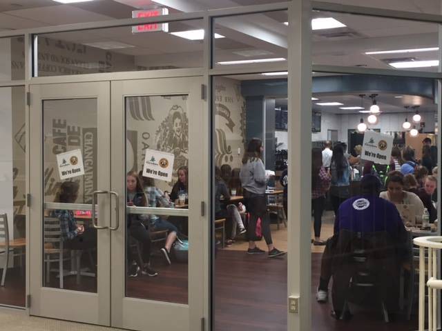 Coffee & Bagels | bakery | Krueger Library, 175 W Mark St, Winona, MN 55987, USA | 8002243563 OR +1 800-224-3563