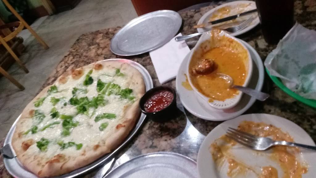 Eddies Napolis Italian Restaurant | restaurant | 915 W Centerville Rd, Garland, TX 75041, USA | 9726130800 OR +1 972-613-0800