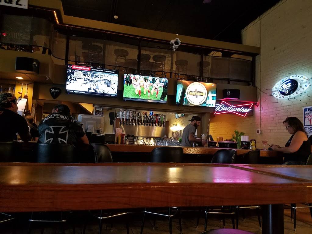 The Smokestack Brew | restaurant | 100 N Center St, Mishawaka, IN 46544, USA | 5745201060 OR +1 574-520-1060