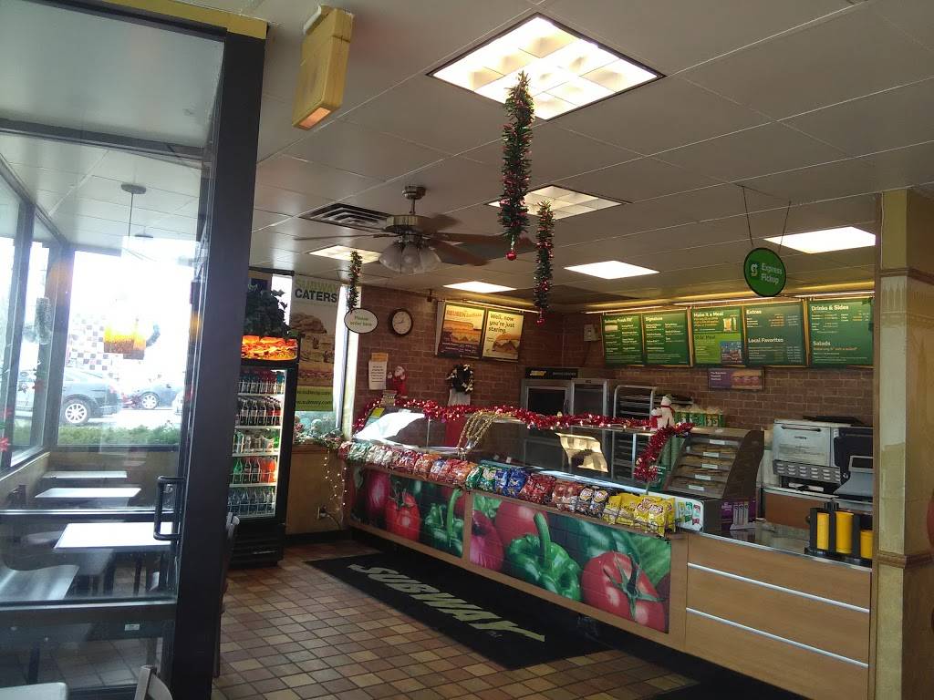 Subway | restaurant | 3988 Mayfield Rd, Cleveland, OH 44121, USA | 2163812424 OR +1 216-381-2424