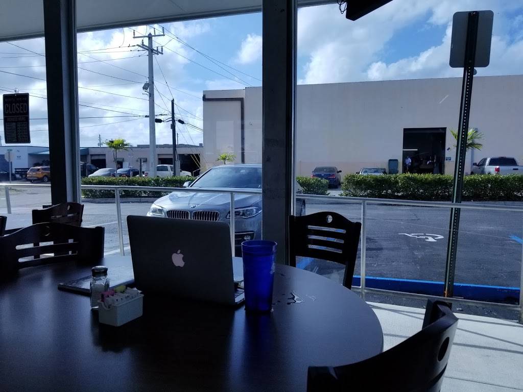 Corinto Restaurant | restaurant | 4390 N Dixie Hwy, Oakland Park, FL 33334, USA | 9545638800 OR +1 954-563-8800