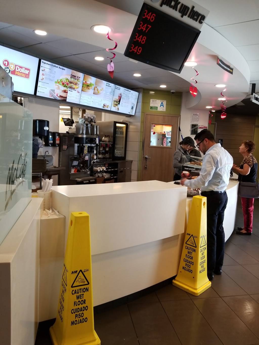 McDonalds | cafe | 12860 Encinitas Ave, Sylmar, CA 91342, USA | 8183626551 OR +1 818-362-6551
