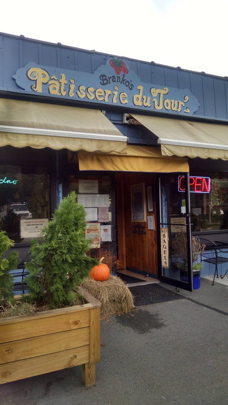 Brankos Patisserie | restaurant | 501 Main St, Honesdale, PA 18431, USA | 5702530311 OR +1 570-253-0311