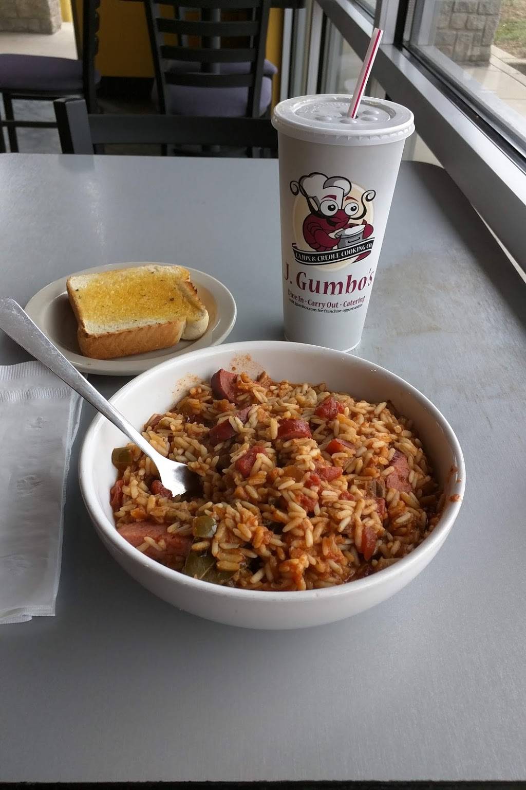 J. Gumbos | restaurant | 8603 Citadel Way # 101, Louisville, KY 40220, USA | 5024934720 OR +1 502-493-4720