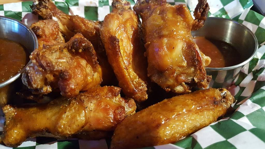 Raneys Bar & Grill | restaurant | 3923 Airport Way S, Seattle, WA 98108, USA | 2064675124 OR +1 206-467-5124