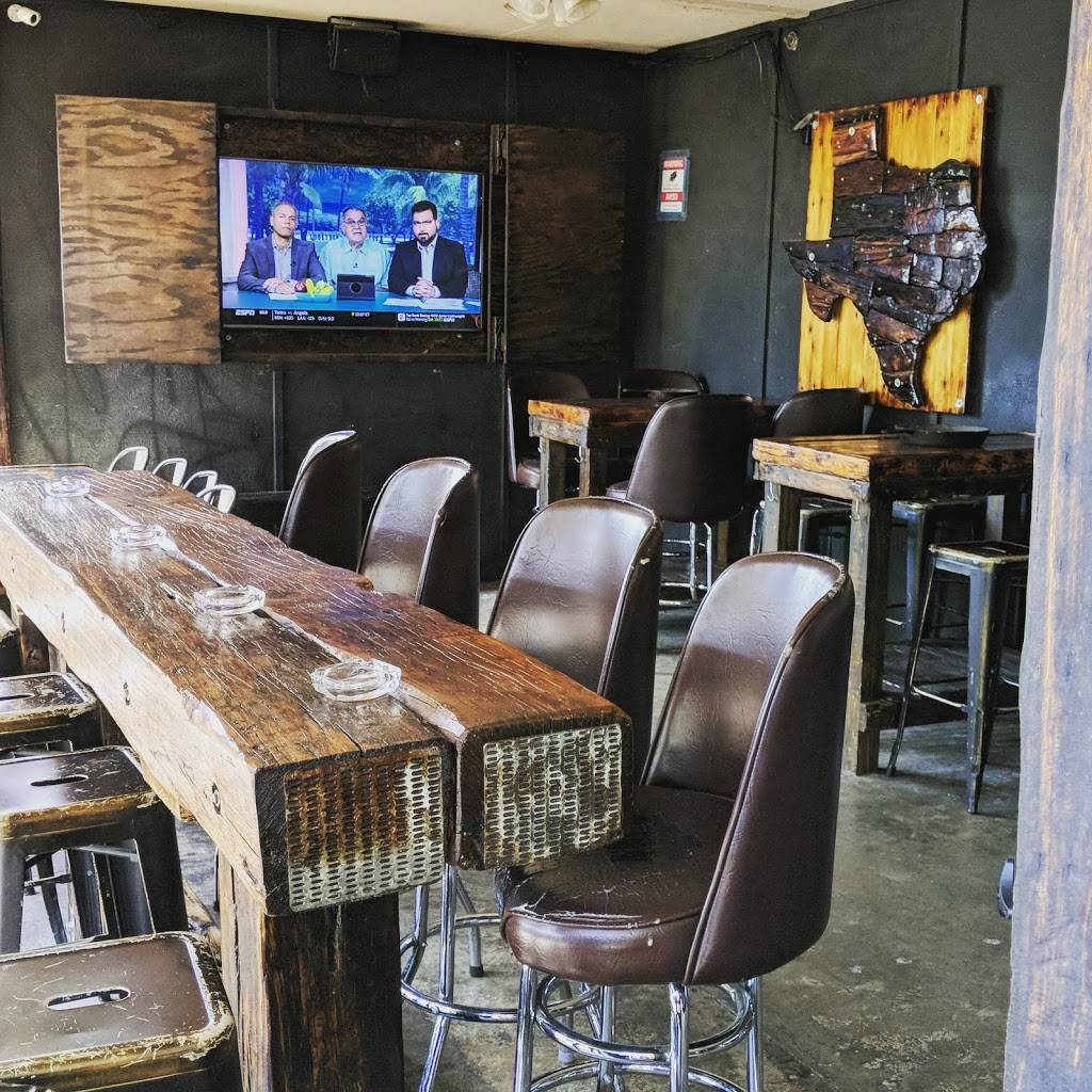 The Local Outpost | restaurant | 13201 Pond Springs Rd, Austin, TX 78729, USA | 5123946290 OR +1 512-394-6290