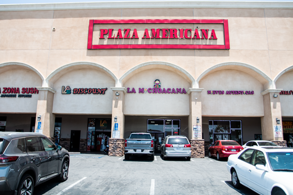 Swap Meet Plaza Americana | shopping mall | 6200 Wilmington Ave, Los Angeles, CA 90001, USA | 3109201078 OR +1 310-920-1078