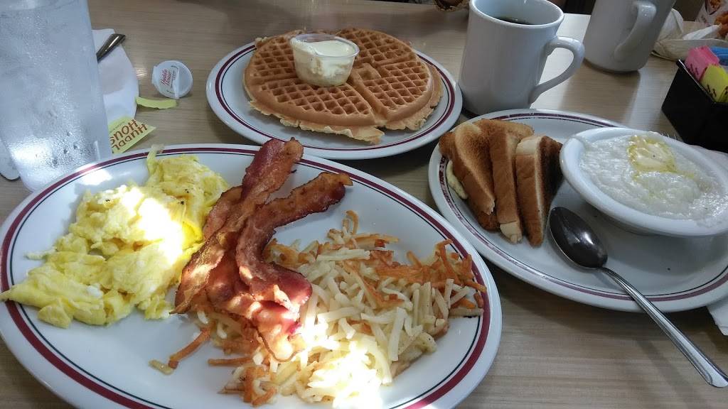 Huddle House | restaurant | 2531 US-25 BUS, Greenwood, SC 29646, USA | 8649432400 OR +1 864-943-2400