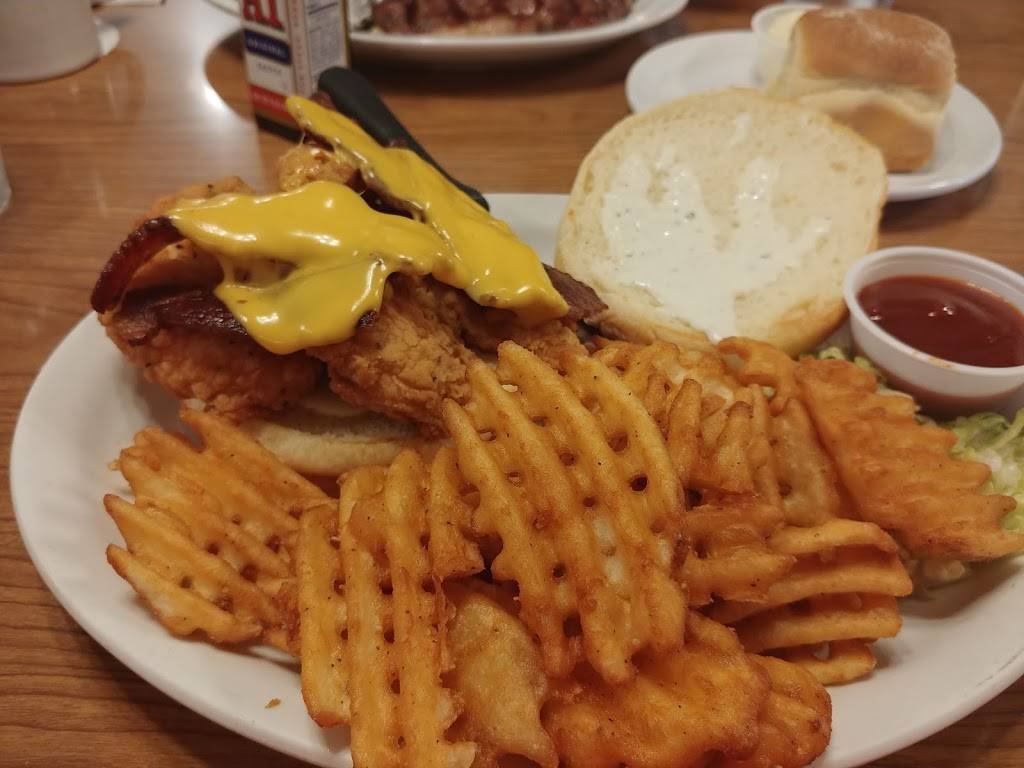 Mrs Turners Restaurant | restaurant | 701 E Main Ave, Puyallup, WA 98372, USA | 2538487761 OR +1 253-848-7761