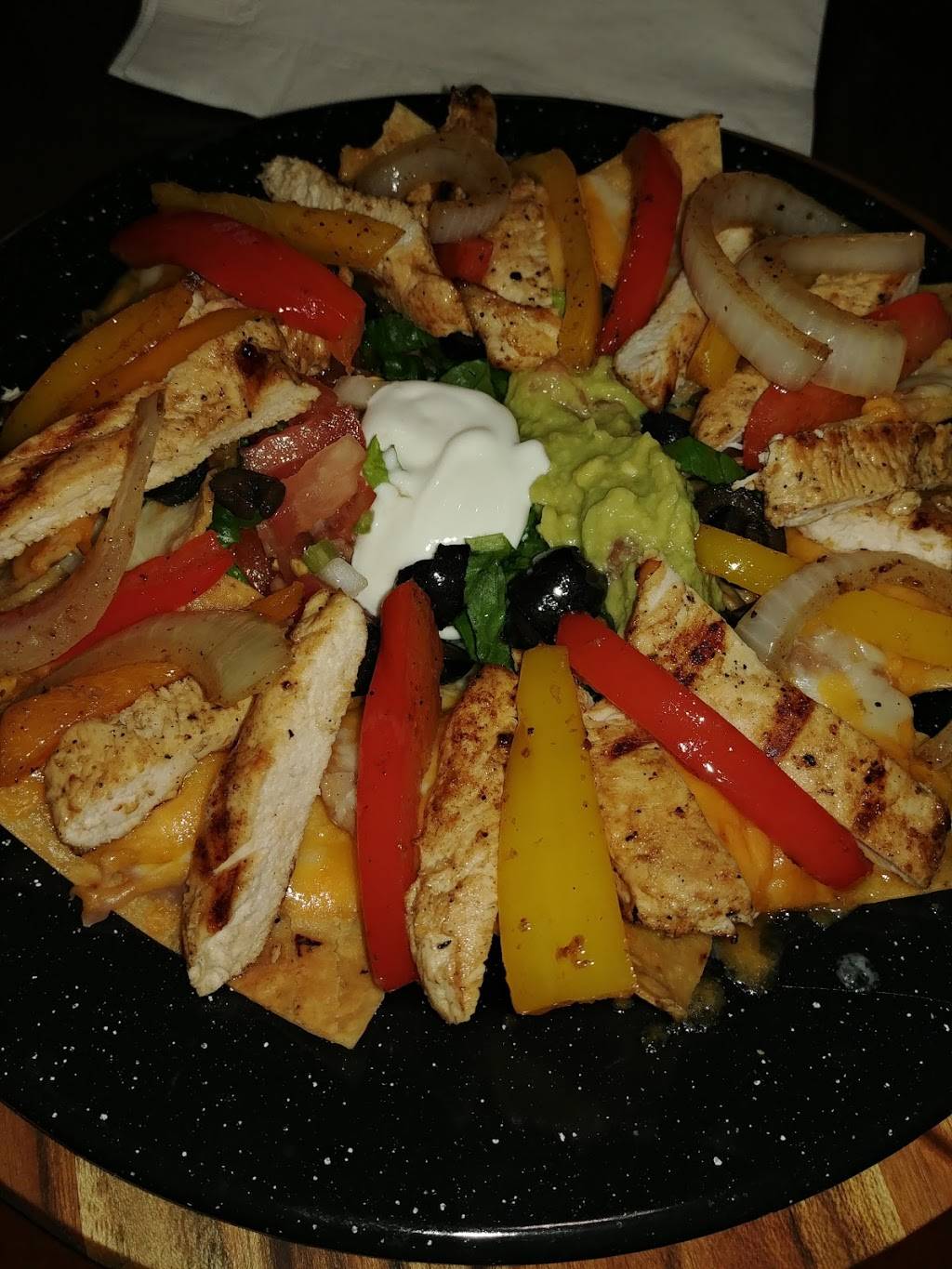 Riviera Maya Mexican Bar & Grill | restaurant | 4 Wellington St, Leamington, ON N8H 4P9, Canada | 5193264142 OR +1 519-326-4142