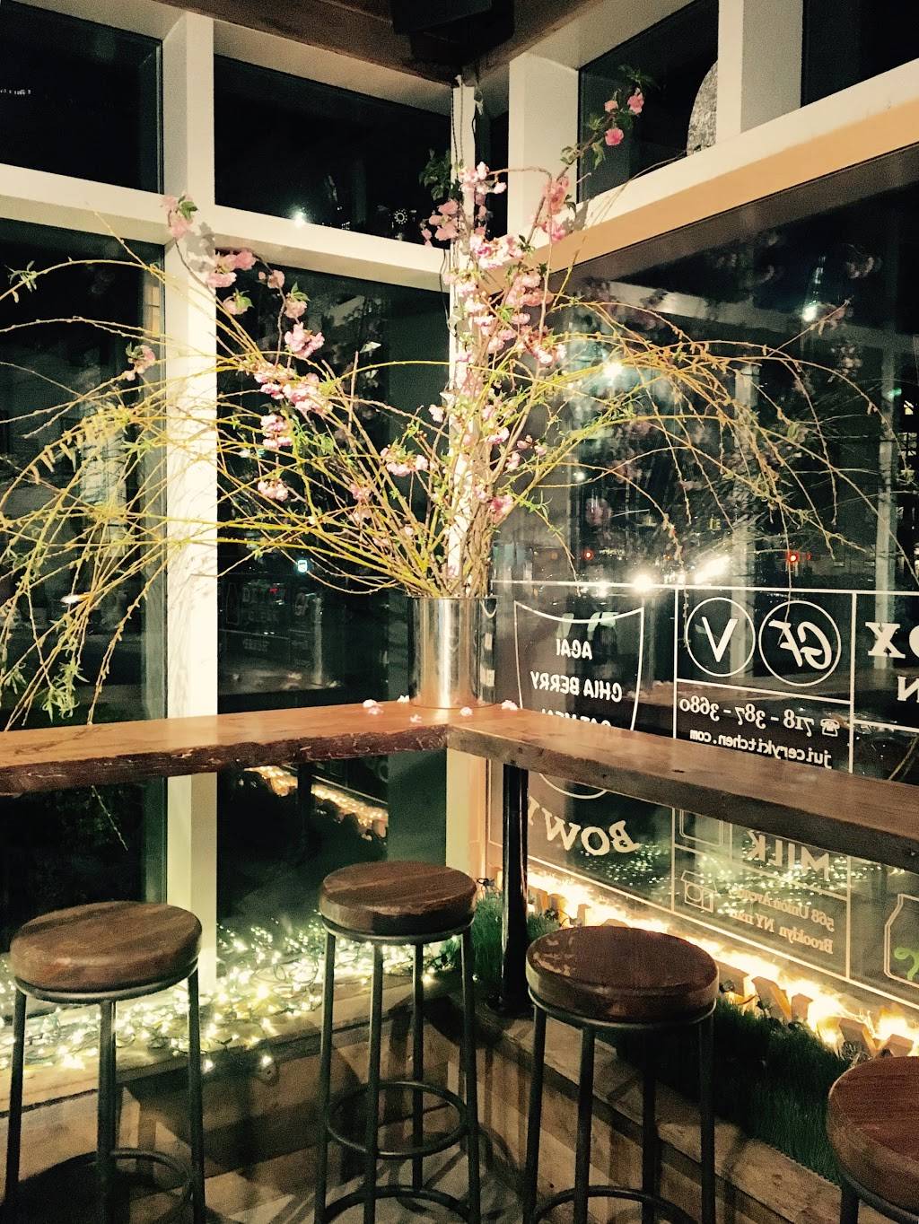 Juicery Kitchen | restaurant | 568 Union Ave, Brooklyn, NY 11211, USA | 7183873680 OR +1 718-387-3680