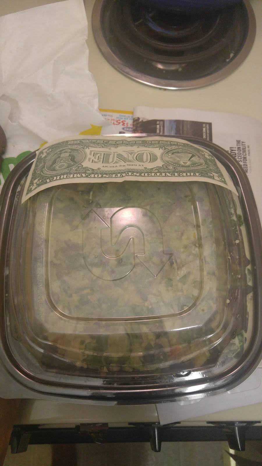 Subway | restaurant | 30820 Hoover Rd, Warren, MI 48093, USA | 5865737829 OR +1 586-573-7829