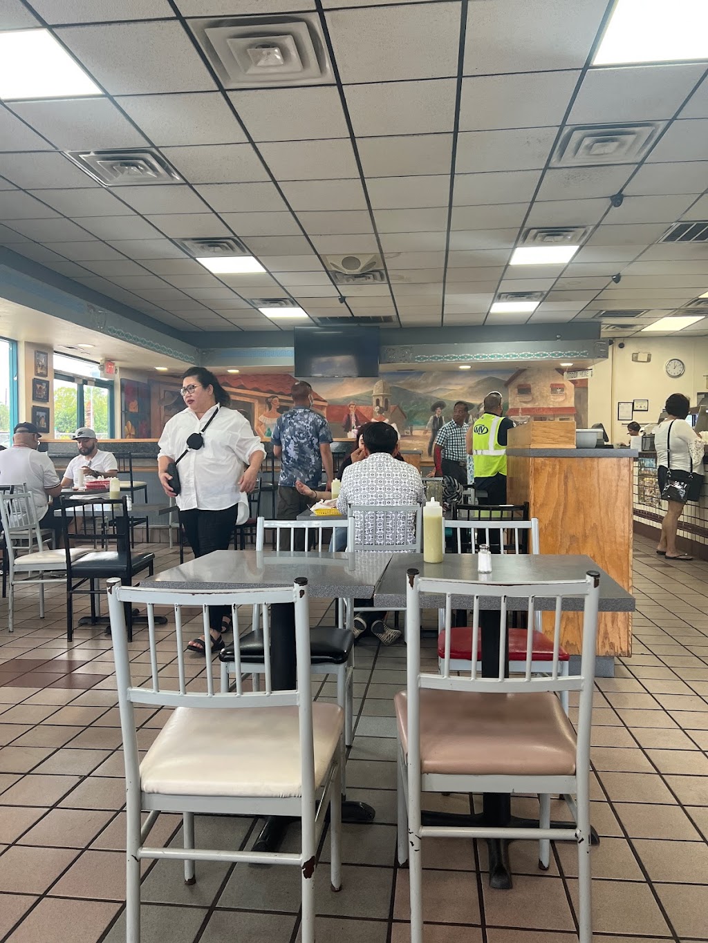 Los Tacos | restaurant | 1710 E Charleston Blvd, Las Vegas, NV 89104, USA | 7024717447 OR +1 702-471-7447