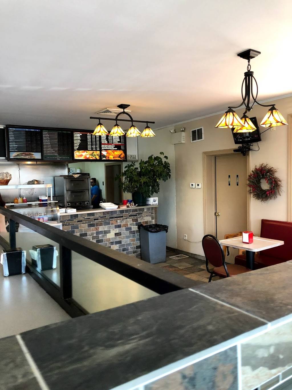 Metro Pizza | restaurant | 32 Dartmouth St, New Bedford, MA 02740, USA | 5089961122 OR +1 508-996-1122