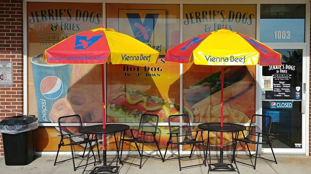 Jerries Dogs & More | restaurant | 1003 Essington Rd, Joliet, IL 60435, USA | 8156661196 OR +1 815-666-1196
