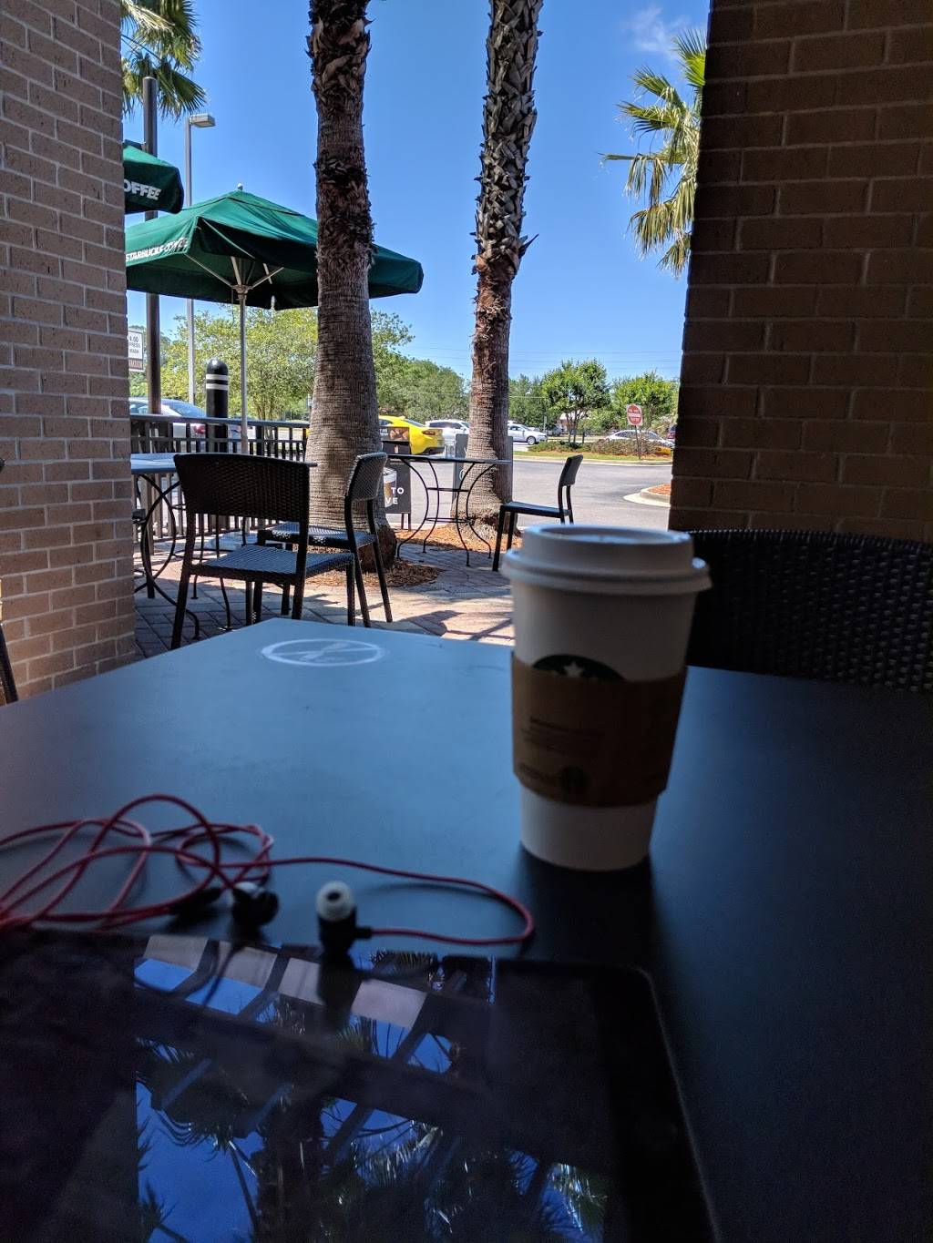 Starbucks | cafe | 8635 Blanding Blvd, Jacksonville, FL 32244, USA | 9047710655 OR +1 904-771-0655