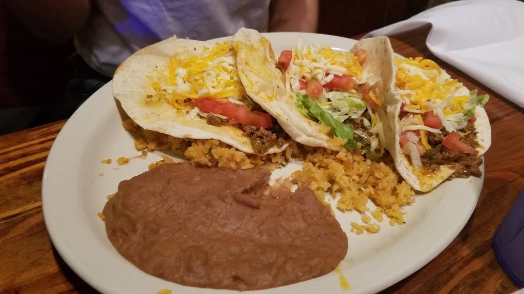 Tomatillos Cafe Y Cantina | restaurant | 3210 Broadway St, San Antonio, TX 78209, USA | 2108243005 OR +1 210-824-3005