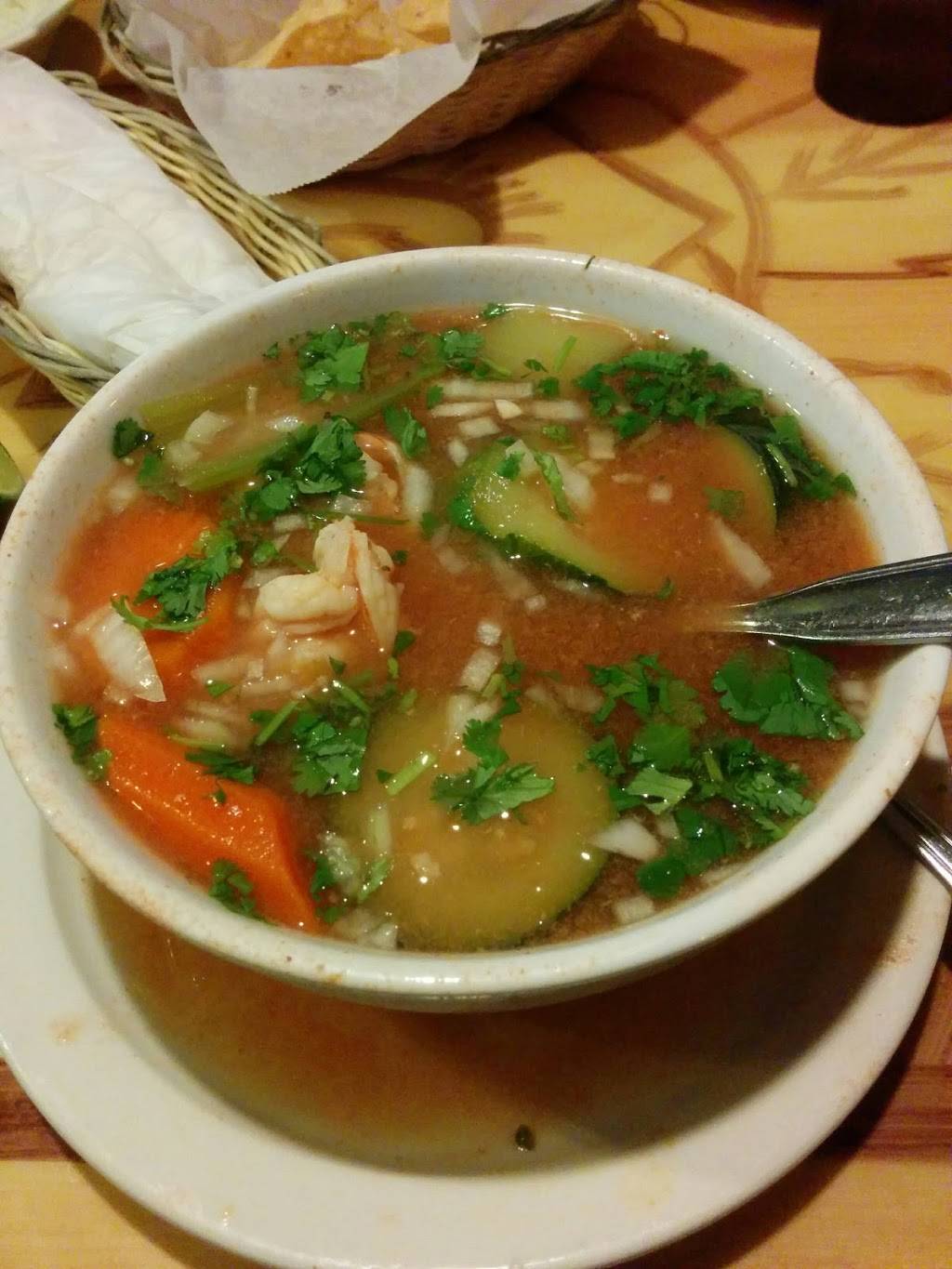 La Barca | restaurant | 2414 Vermont Ave, Los Angeles, CA 90007, USA | 3237356567 OR +1 323-735-6567